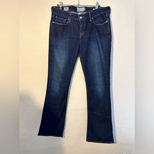 Lucky brand size 6/28 ankle Lolita boot cut dark wash jeans. ❤️